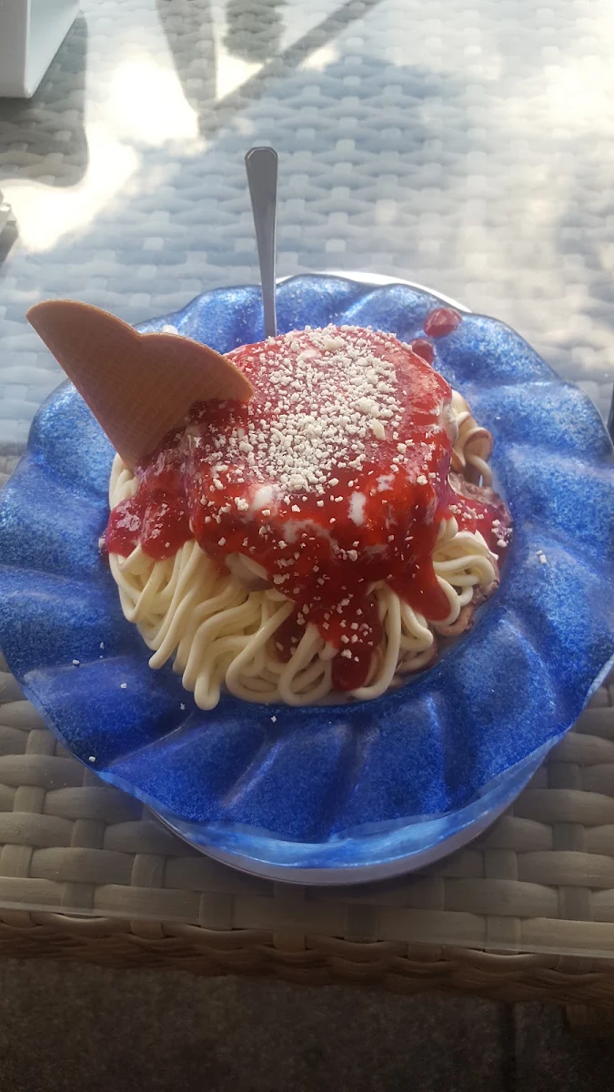 Spaghetti Becher