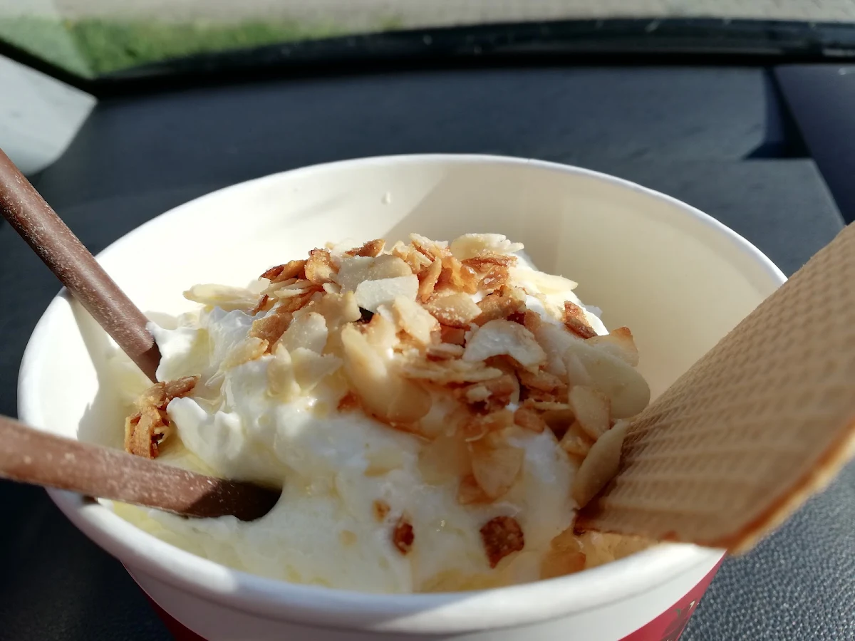 Karamell Eisbecher, Mocca Milch Eisbar