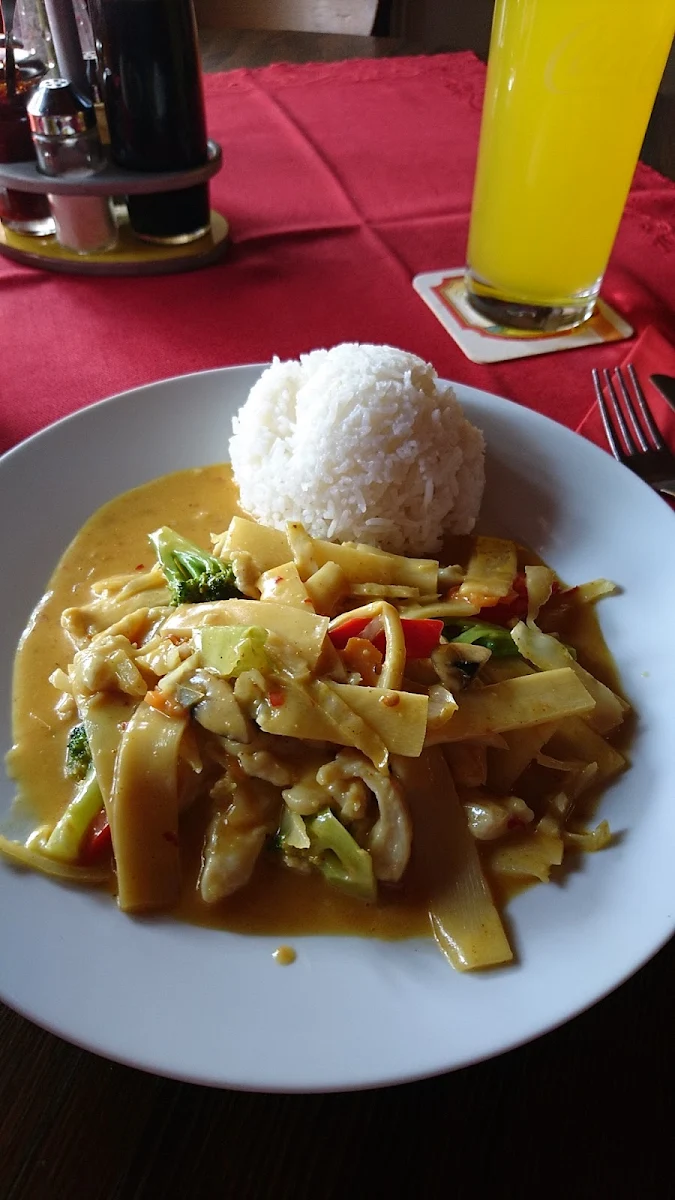 Hühnchen Mit Curry