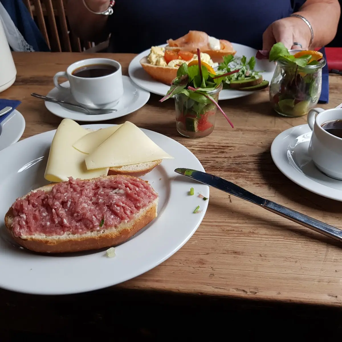 Zwei Halbe Belegte Brötchen