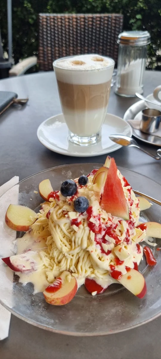 Spaghetti Eis, Café Konditorei Schwarz