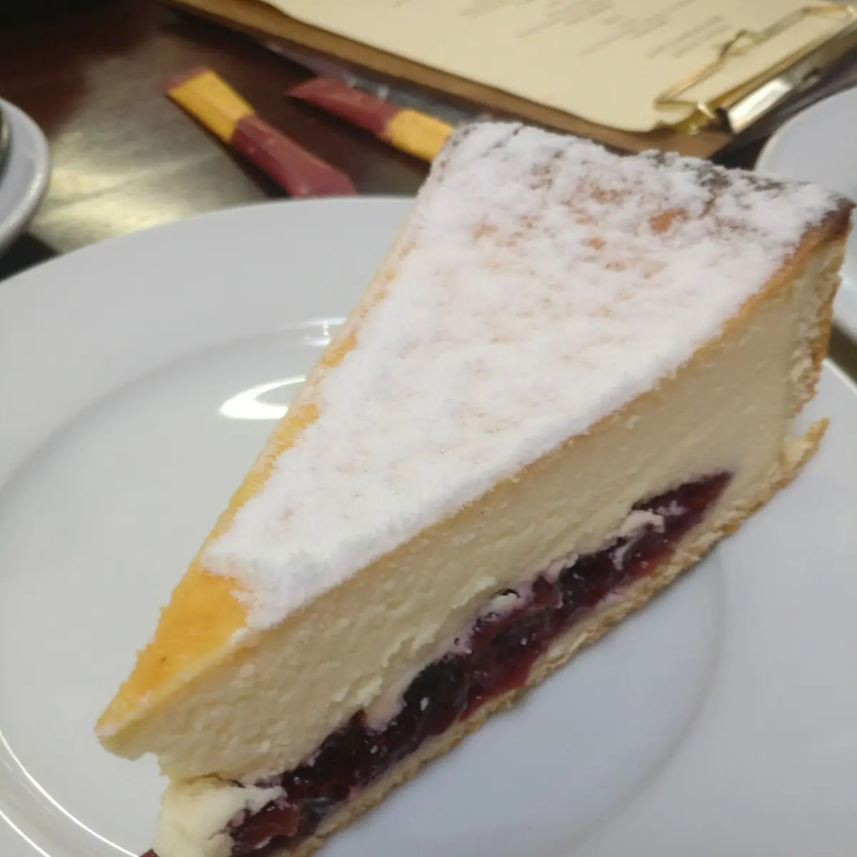 Kirsch-käsekuchen