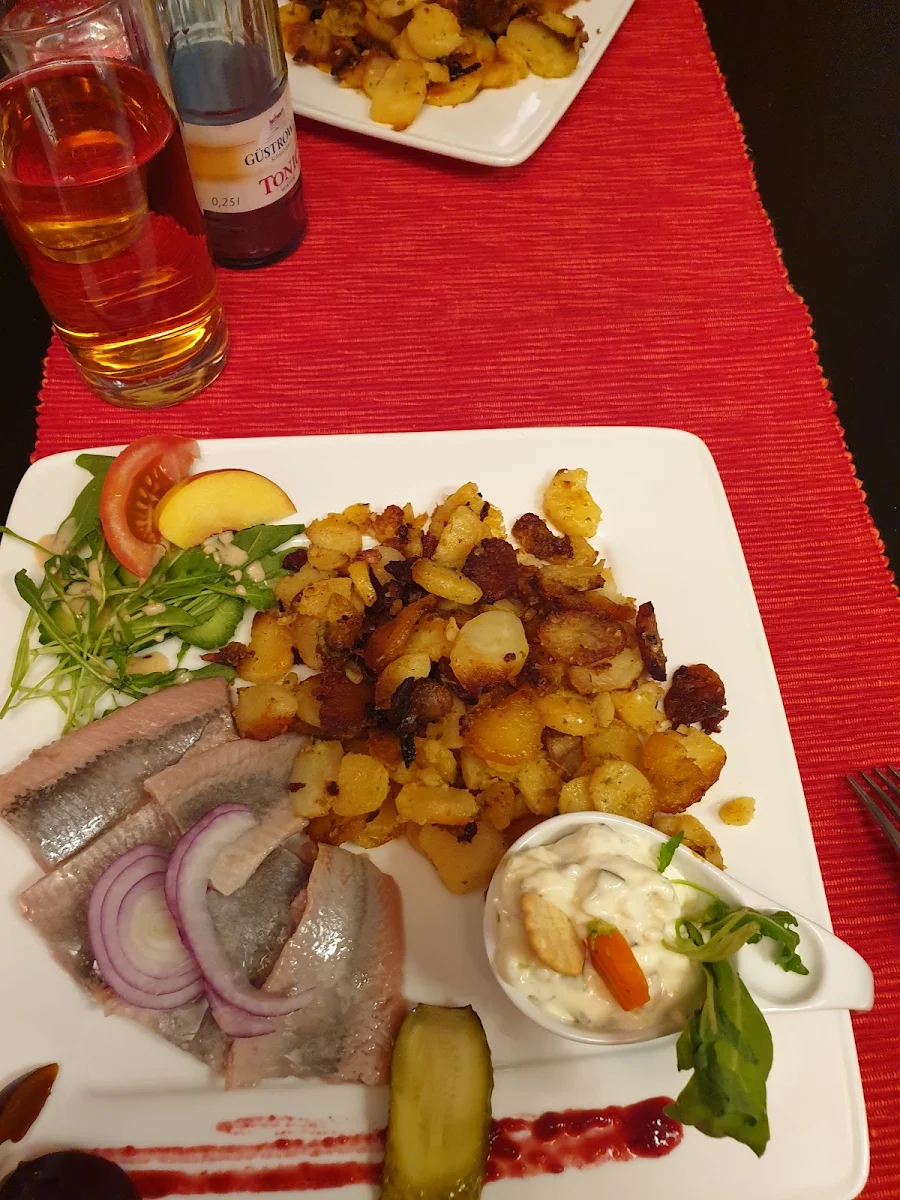 Highlights, Cafe-Bistro in der alten Reederei