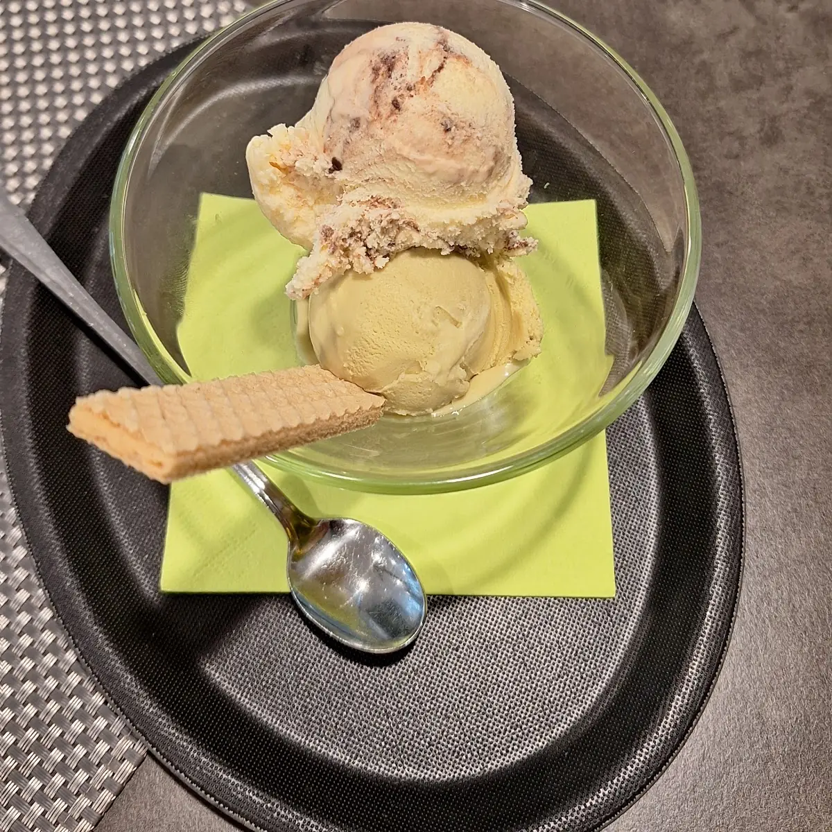 Gemischtes Eis