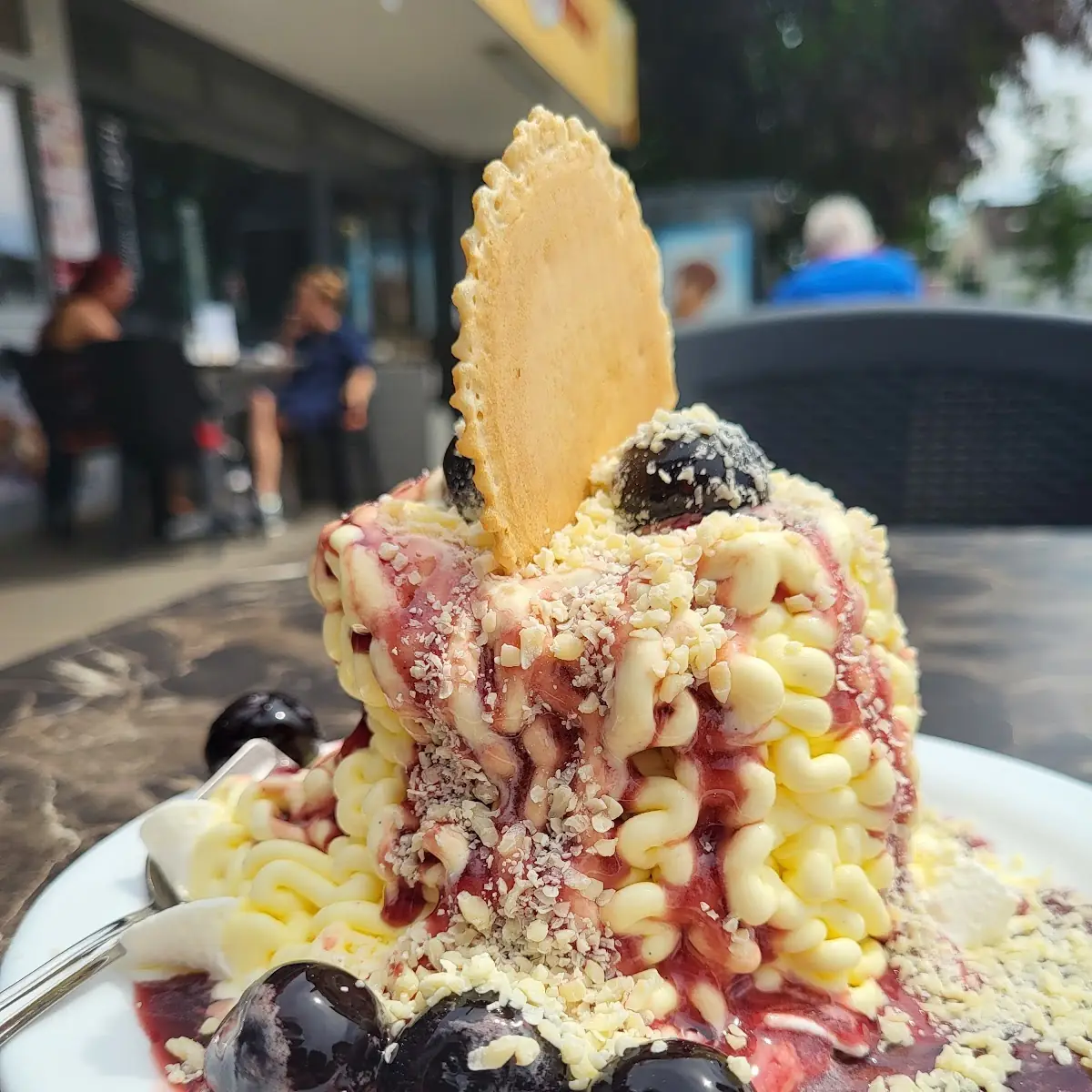 Spaghetti Eis Amarena