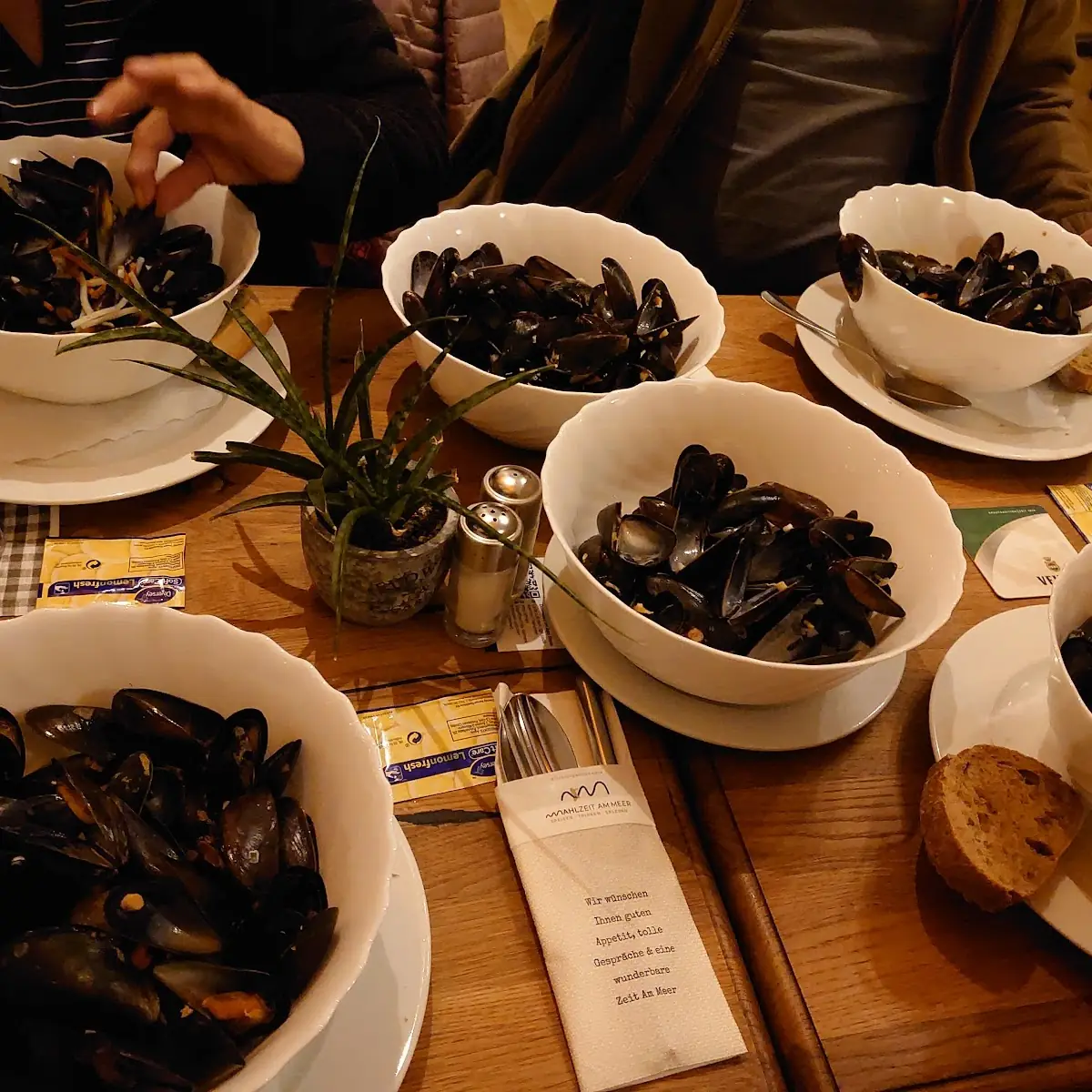 Miesmuscheln, Mahlzeit Am Meer
