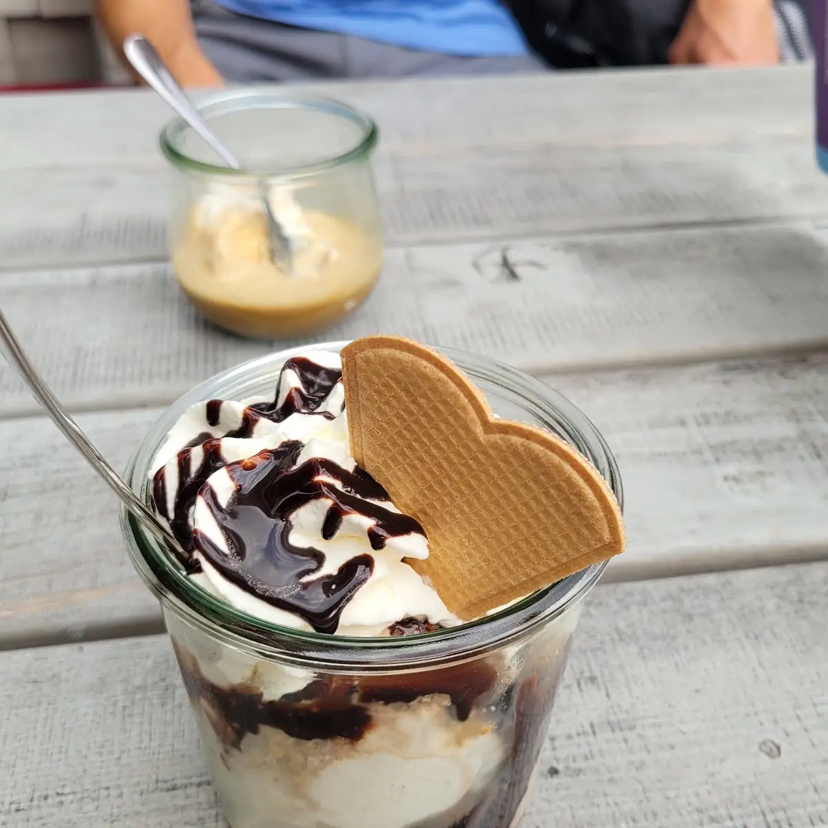 Nussbecher