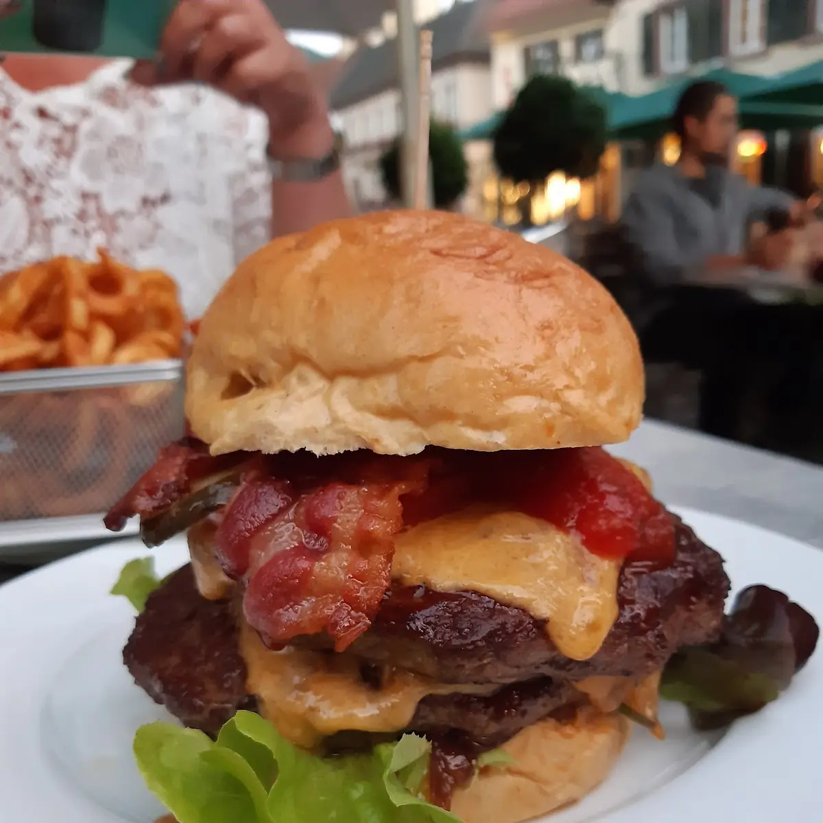 Monster Burger