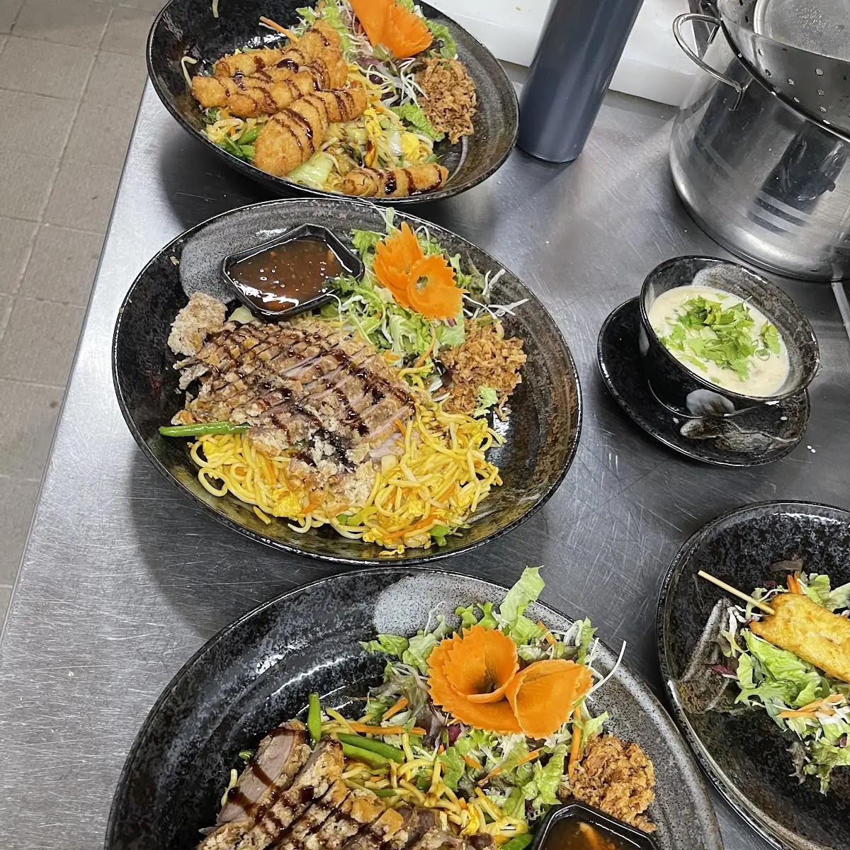 Highlights, Toni Vu Vietnamesisches Restaurant & Sushi