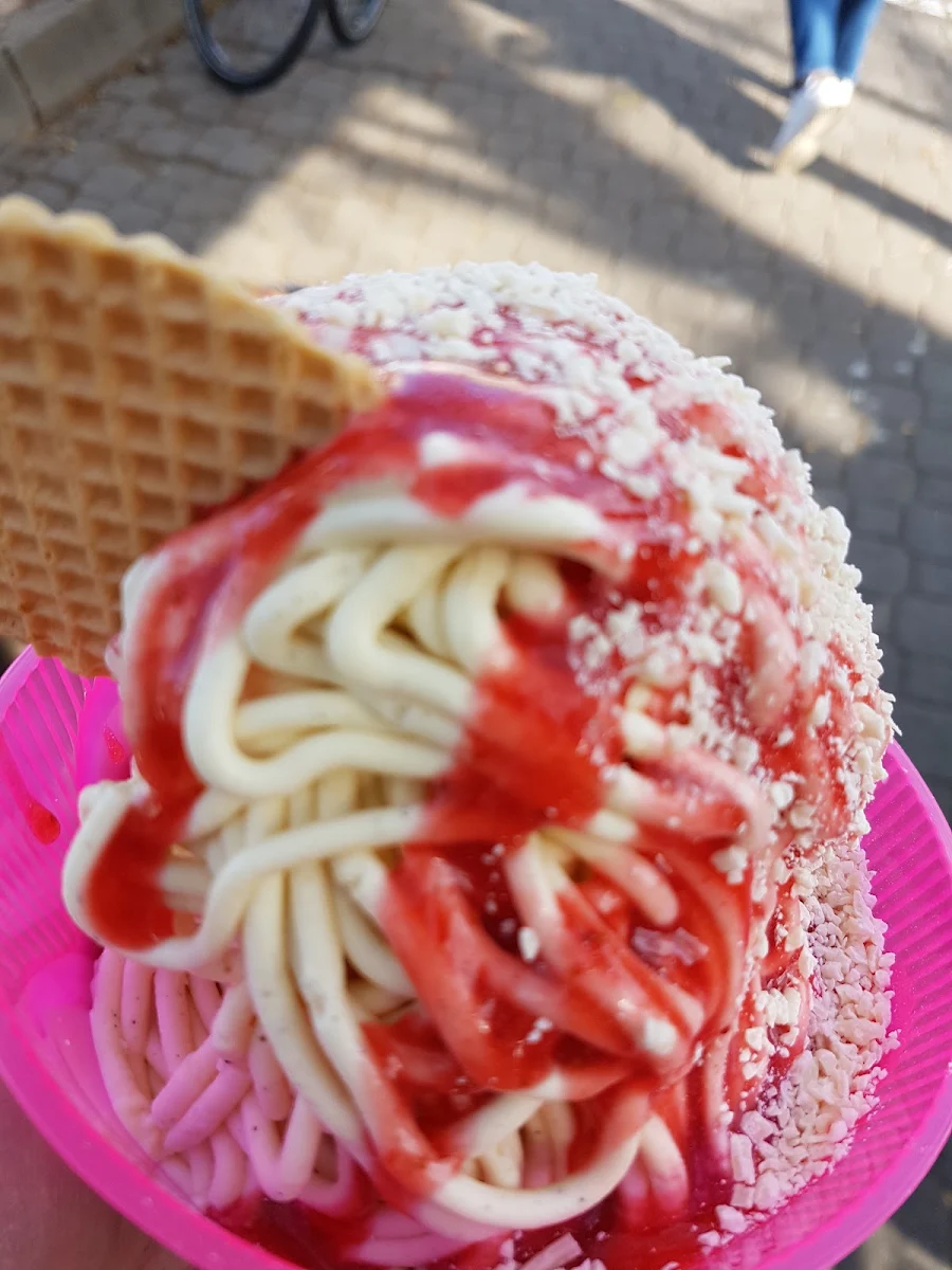 Spaghetti Eis