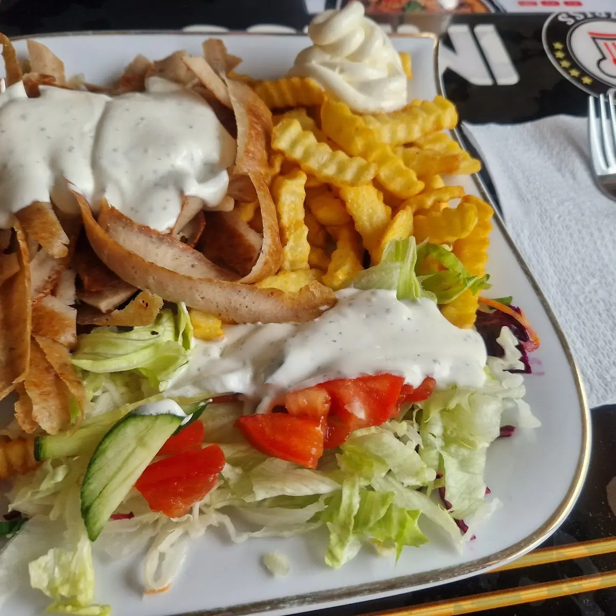 Dönerteller Mit Pommes