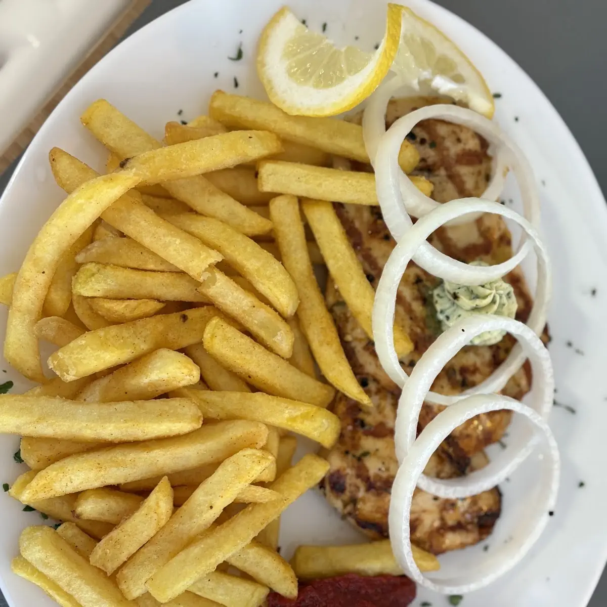 Highlights, Restaurant Platon
