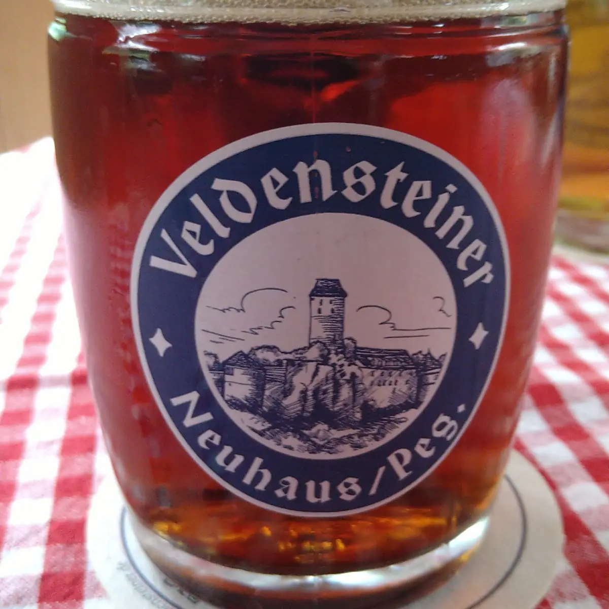 Dunkles Bier, Rast-Waggon Rupprechtstegen - Anita Regn