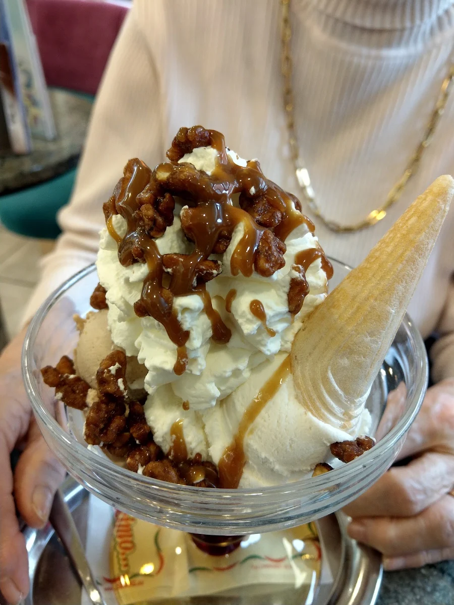 Walnussbecher, Eiscafé Venezia