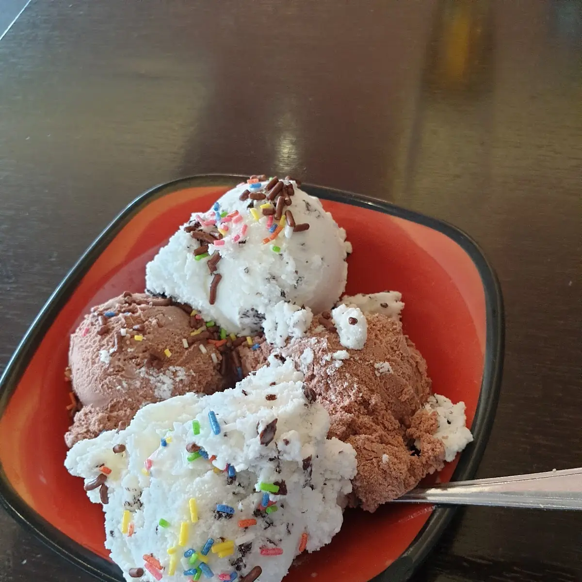 Gemischtes Eis