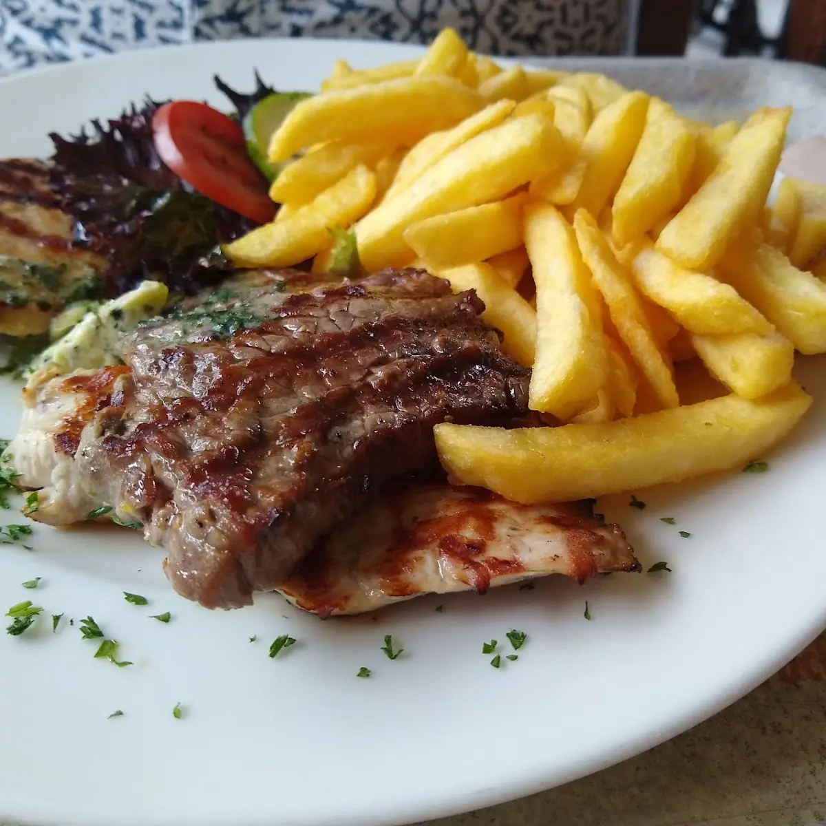 Grillteller, GLOBUS Restaurant Neunkirchen