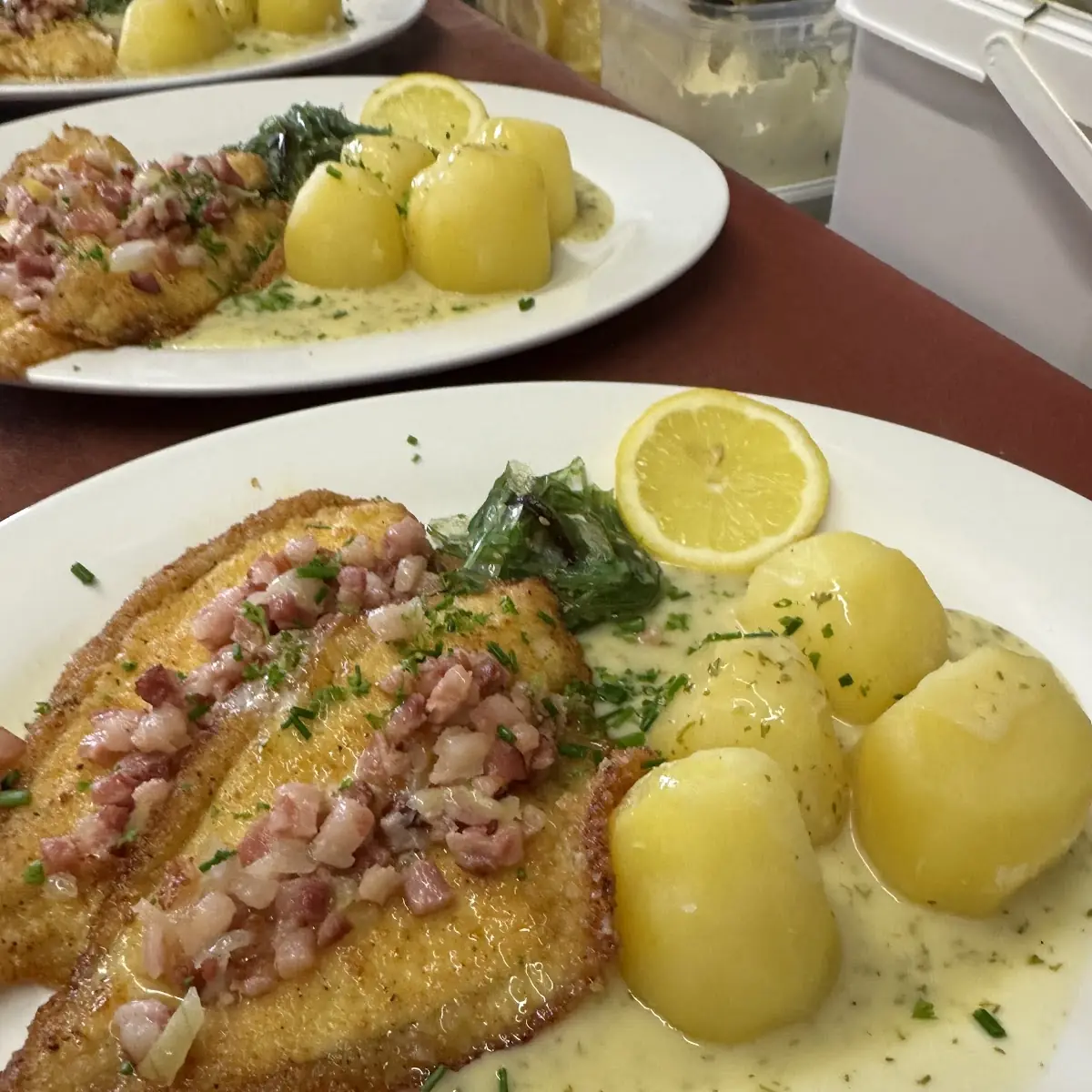 Highlights, Scheel Fischspezialitäten - Fisch-Bistro & Feinkostladen
