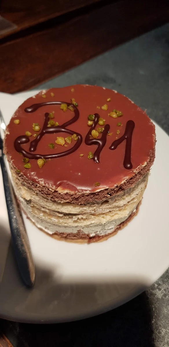 Cake B41