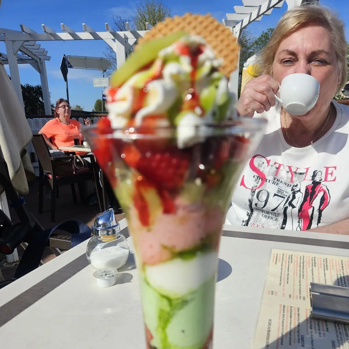Früchteeisbecher