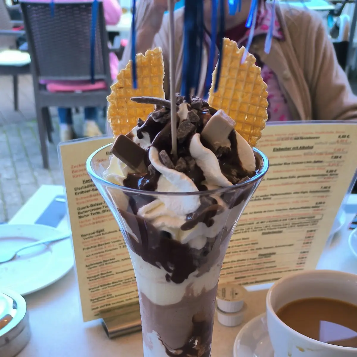 Nougateisbecher