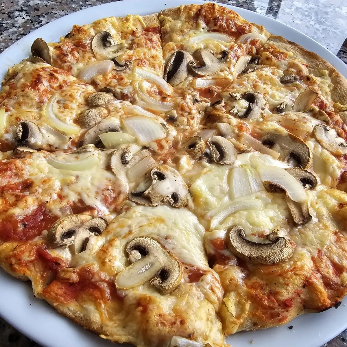 Pizza Funghi