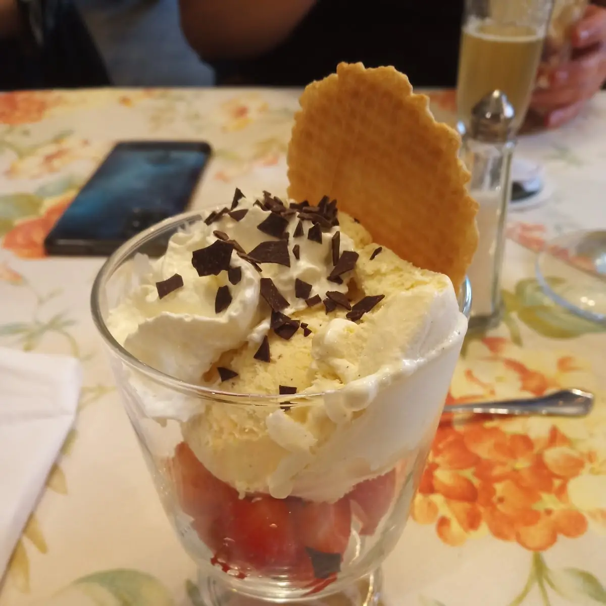 Erdbeerbecher