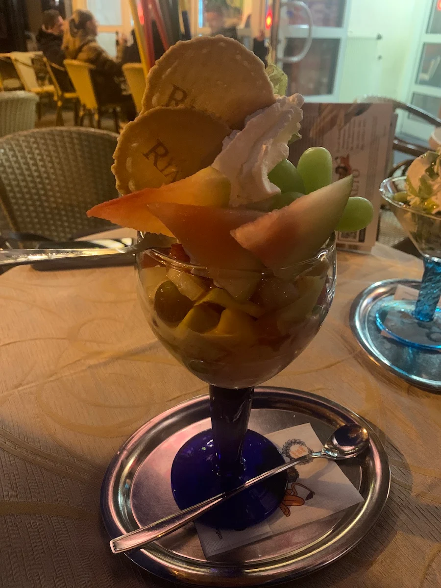 Fruchtbecher
