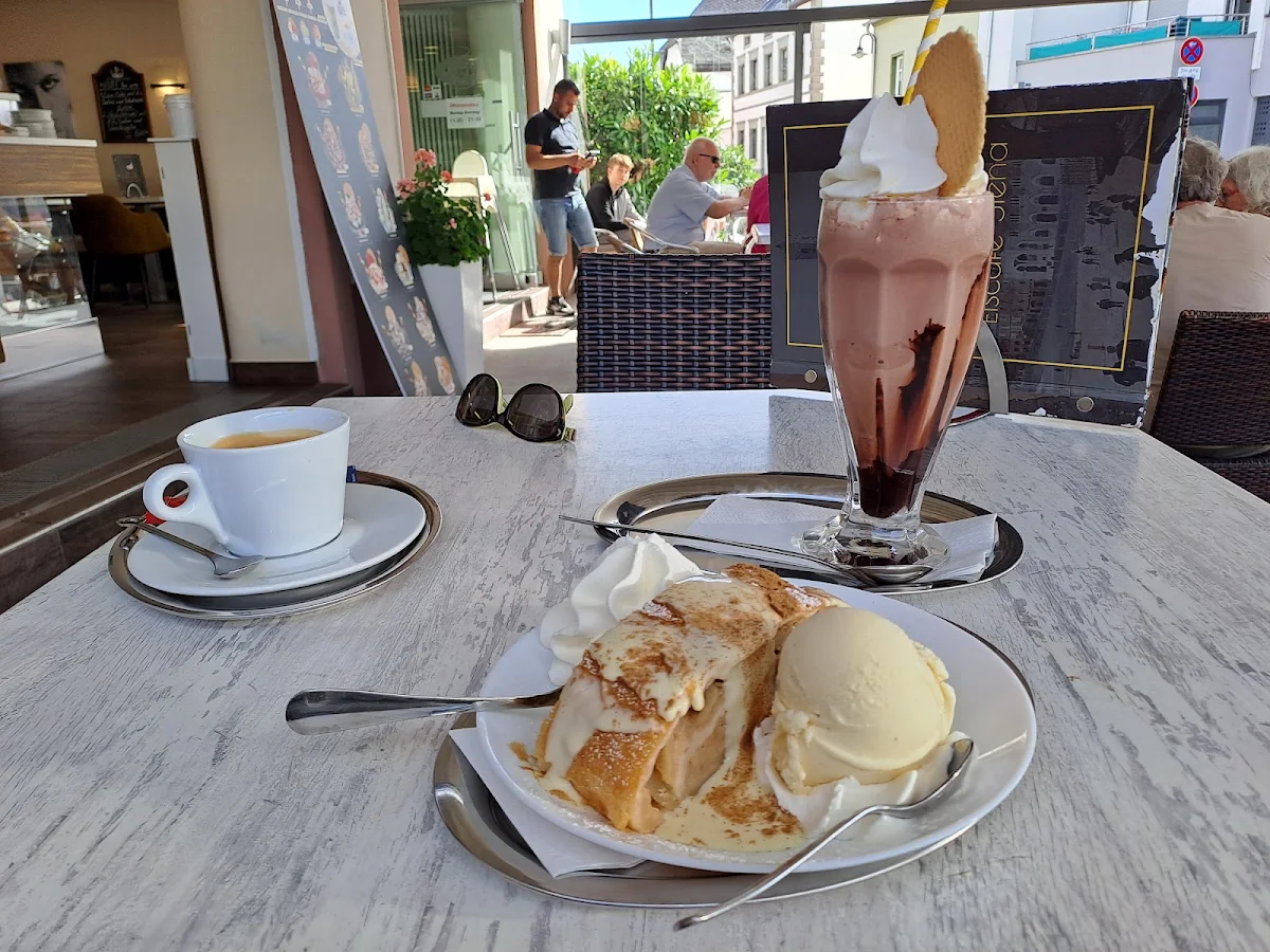 Apfelstrudel Eisc Chocolate