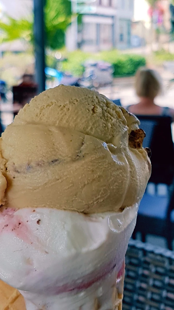 Tiramisu Eis