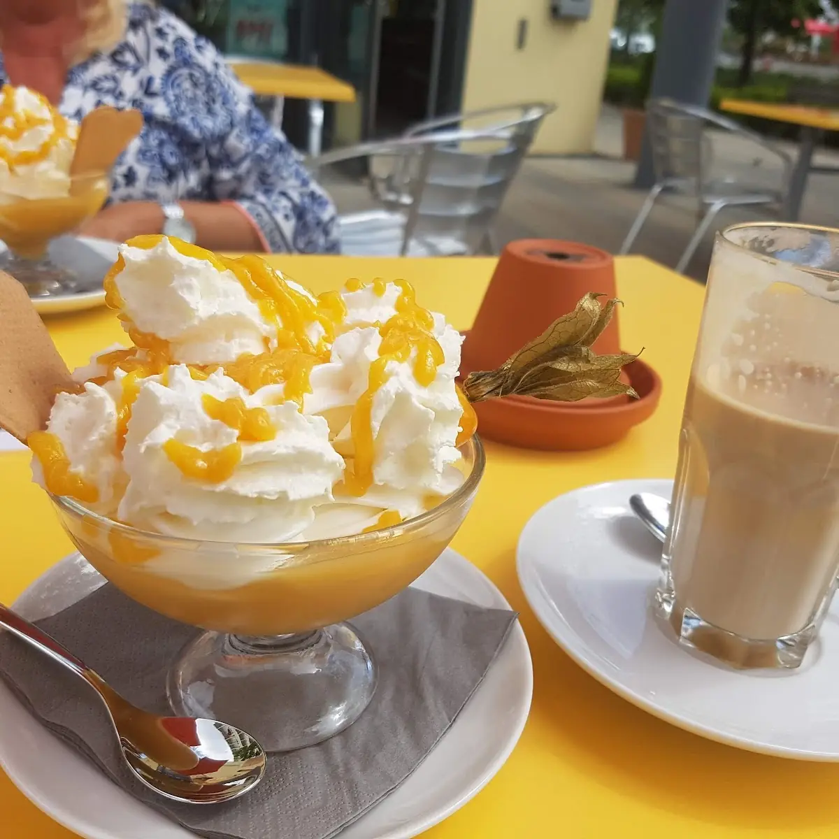 Schwedensofteisbecher