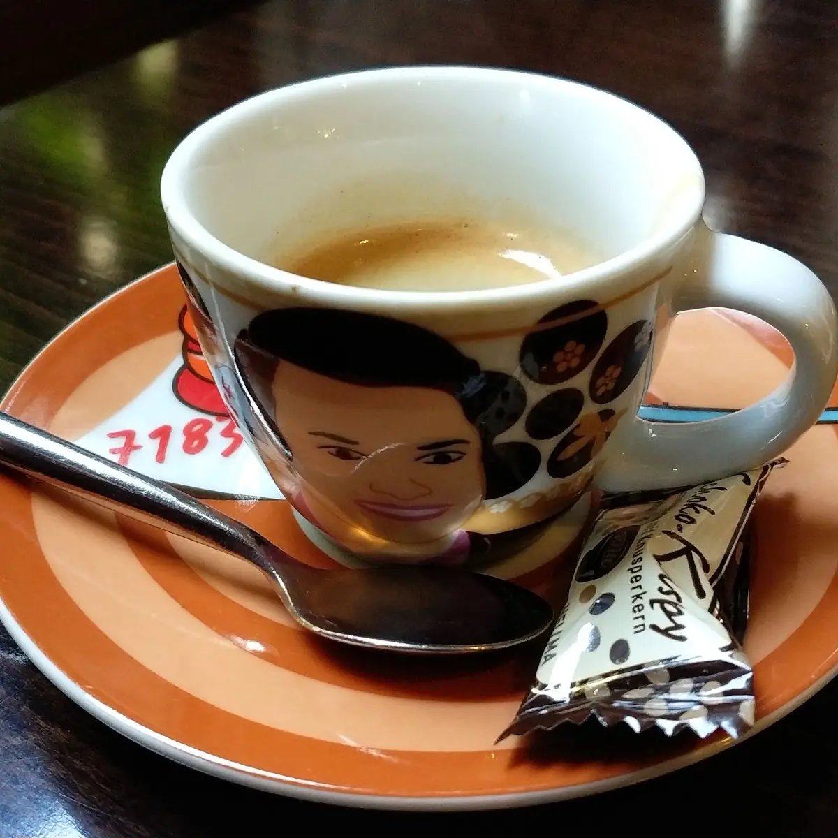 Espresso, AKROPOLIS GRIECHISCHES RESTAURANT