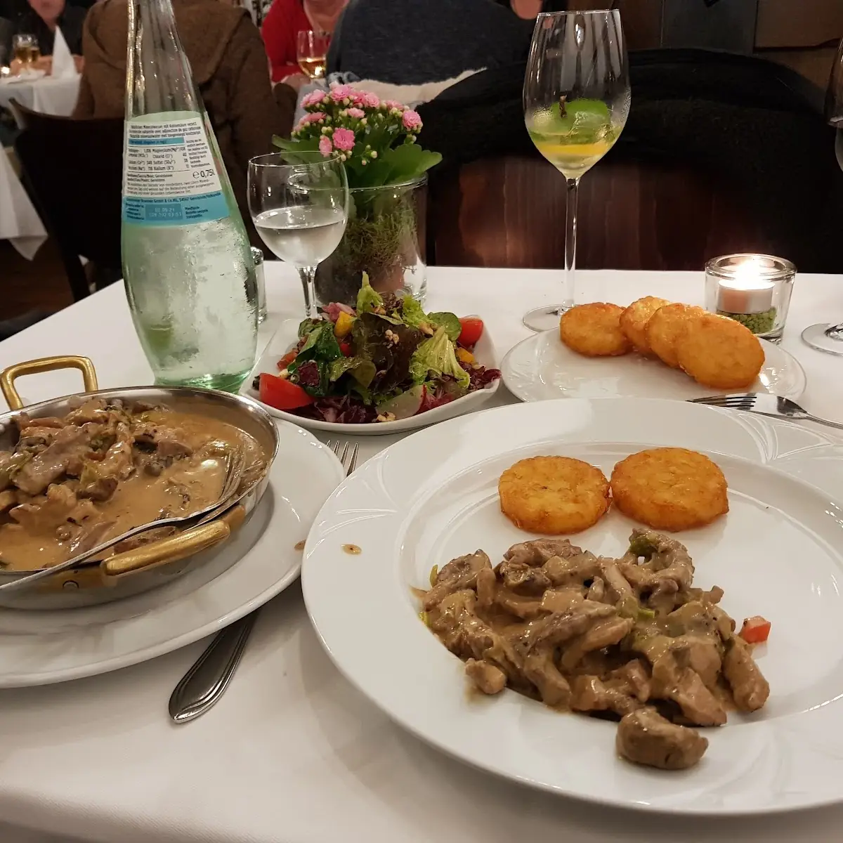 Filetspitzen, Thesings Marktstübchen