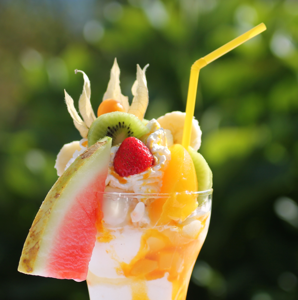 Frucht-becher