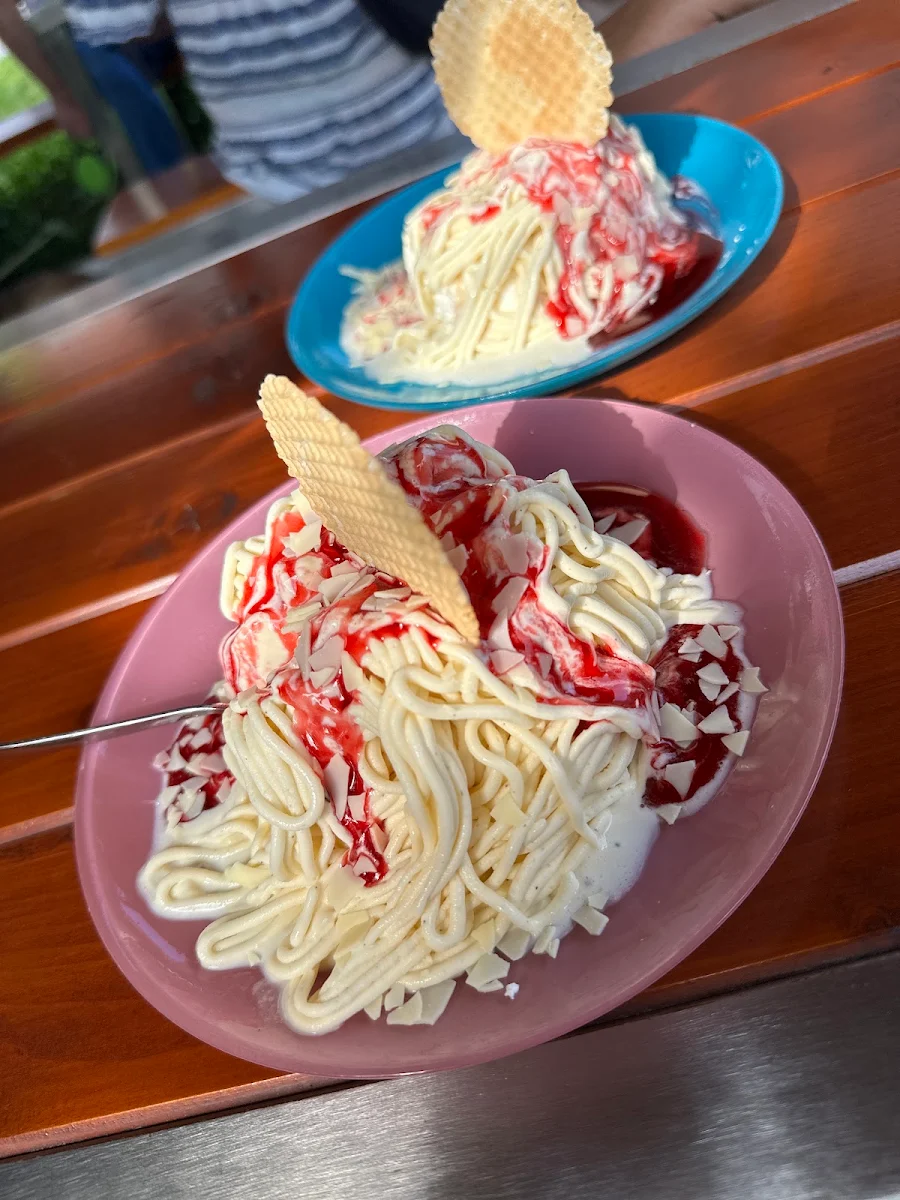 Spaghetti Eis
