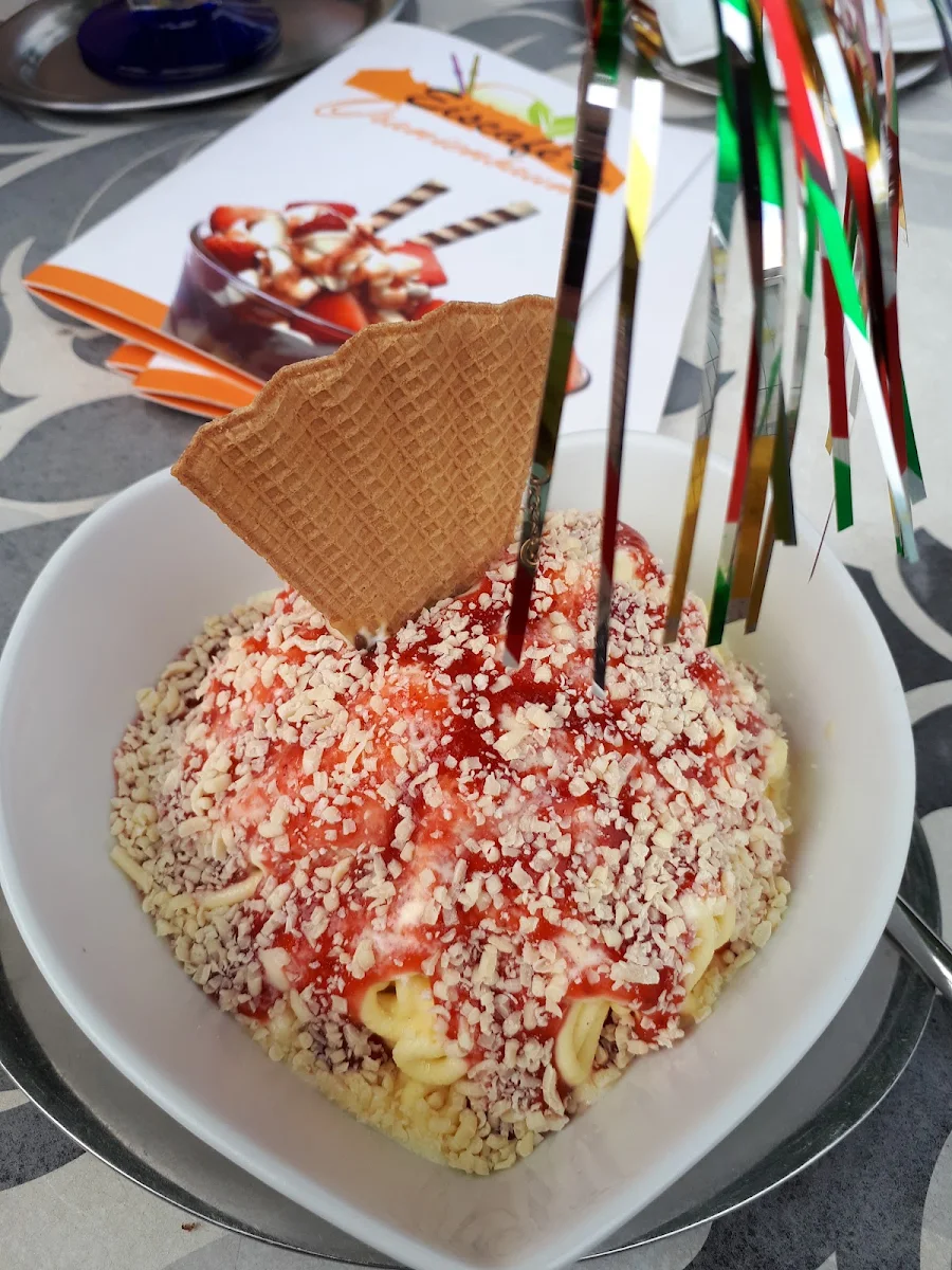 Spaghetti Eis