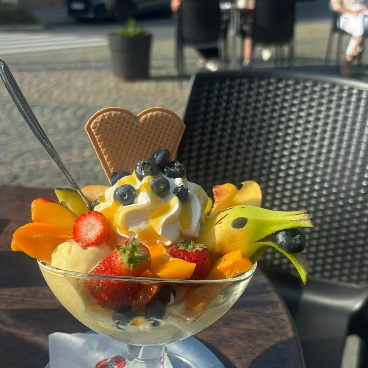 Früchte Becher