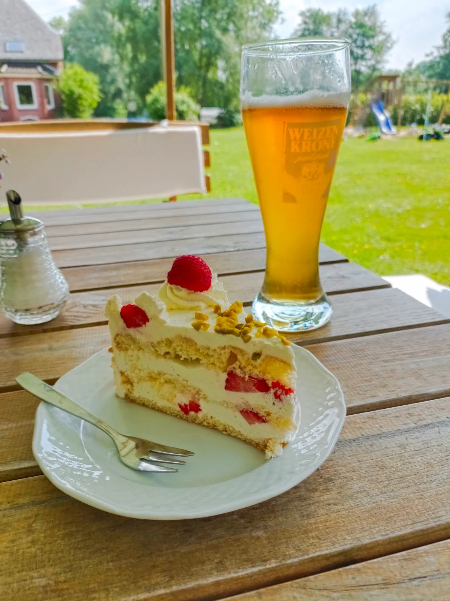 Erdbeersahnetorte
