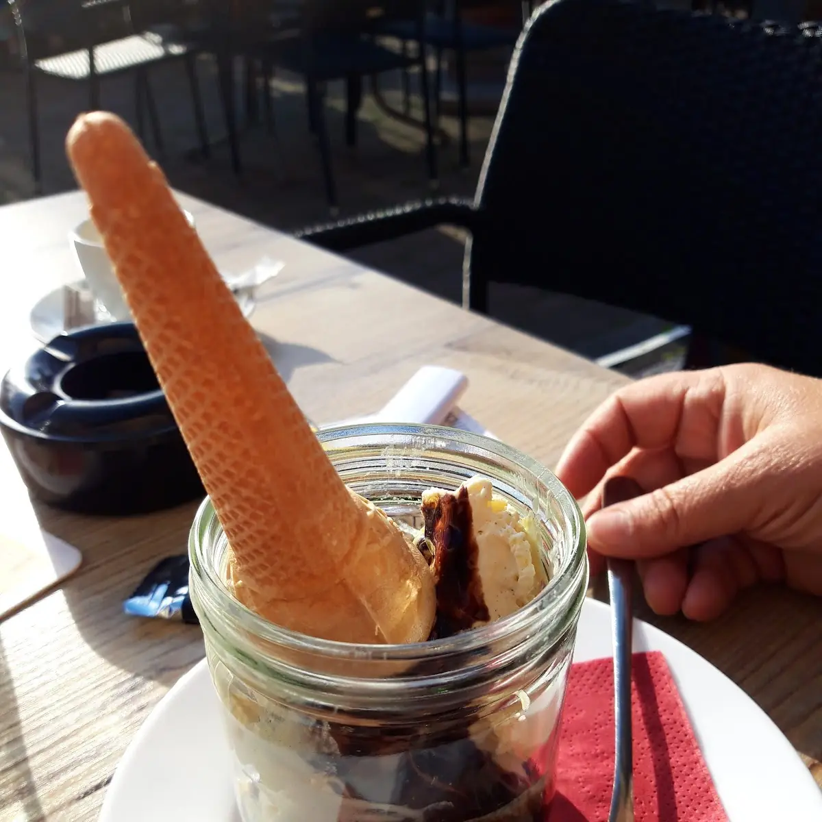 Softeis Mit Schokosauce