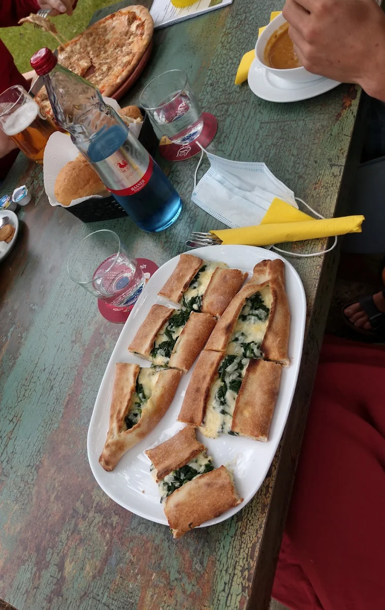 Pide, Müptela Cafe Lounge