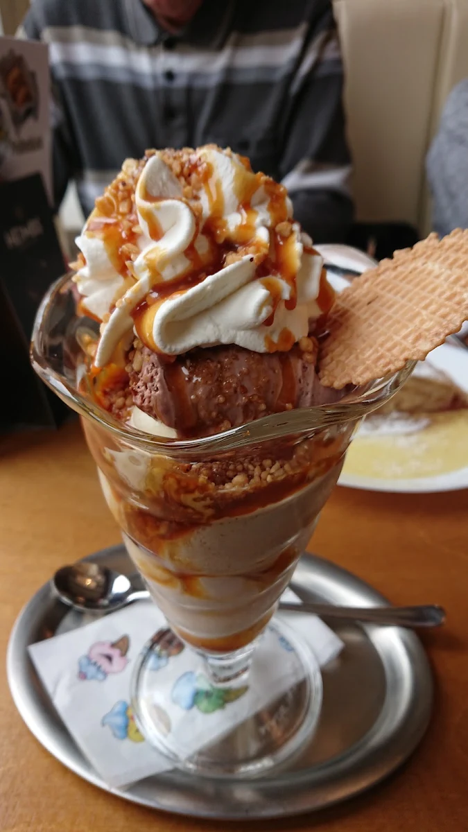 Krokantbecher