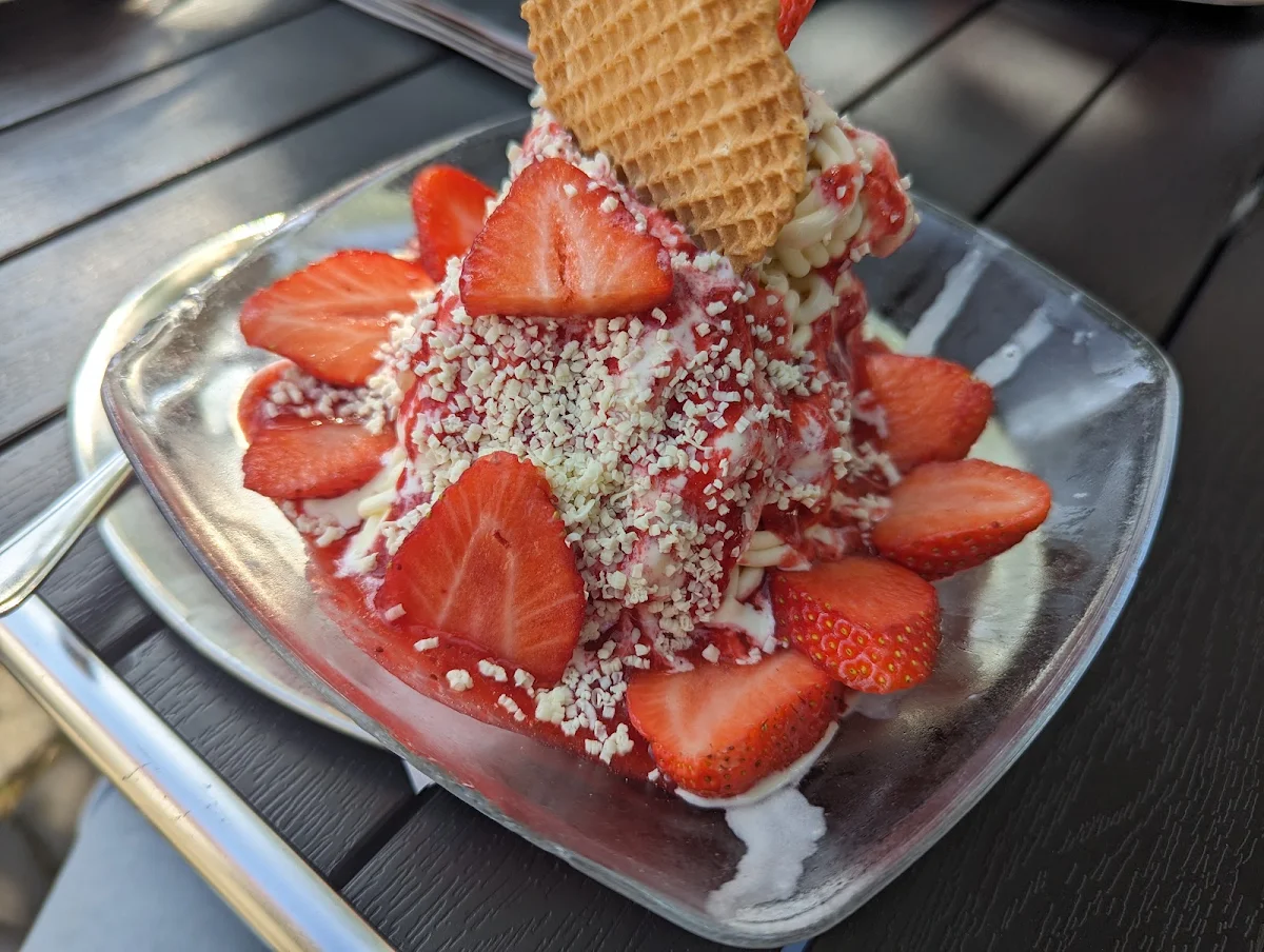 Spaghetti Eis Erdbeer