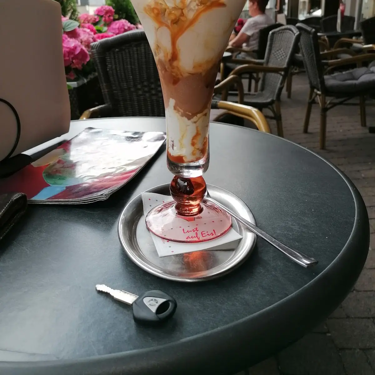 Nussbecher