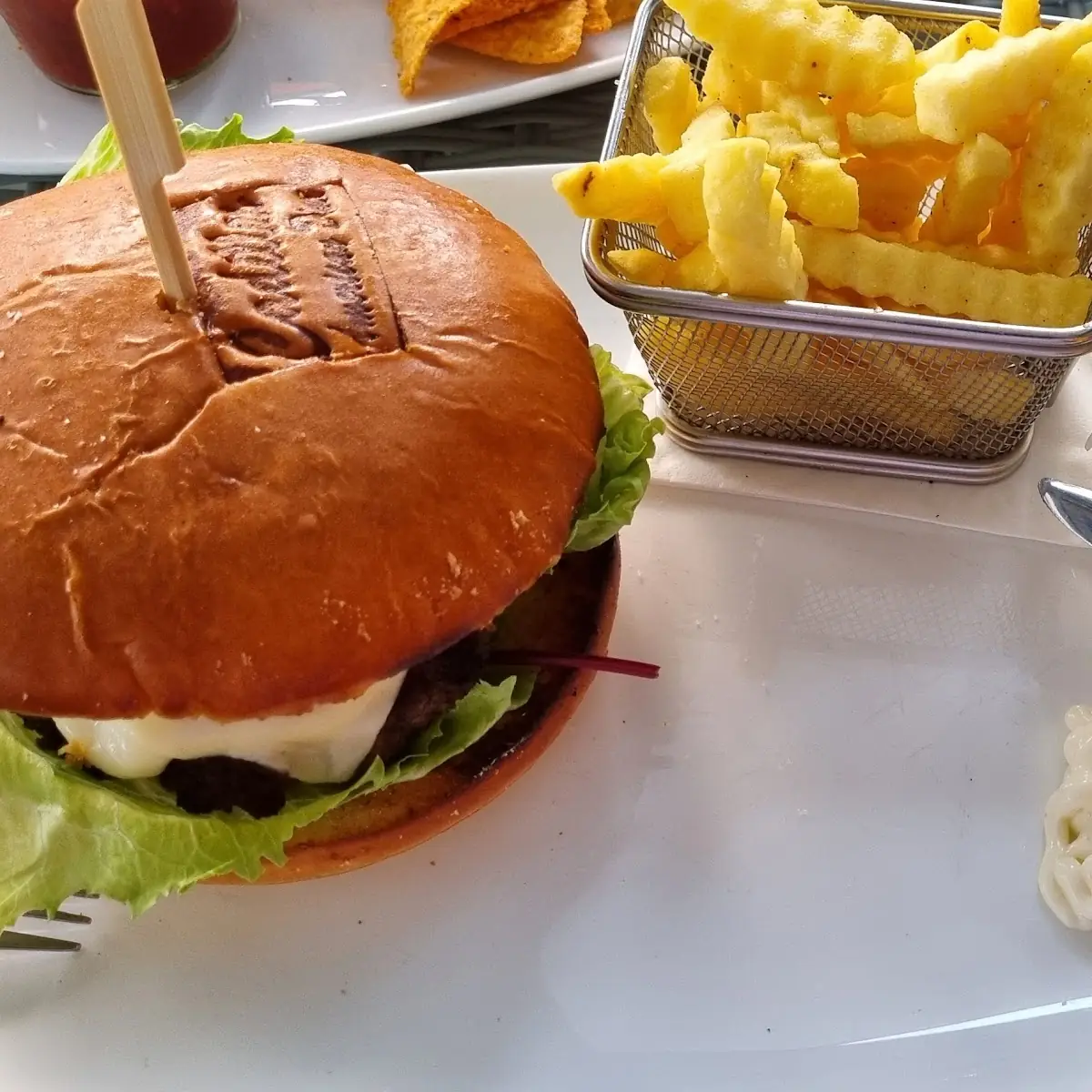 Cheeseburger Menü