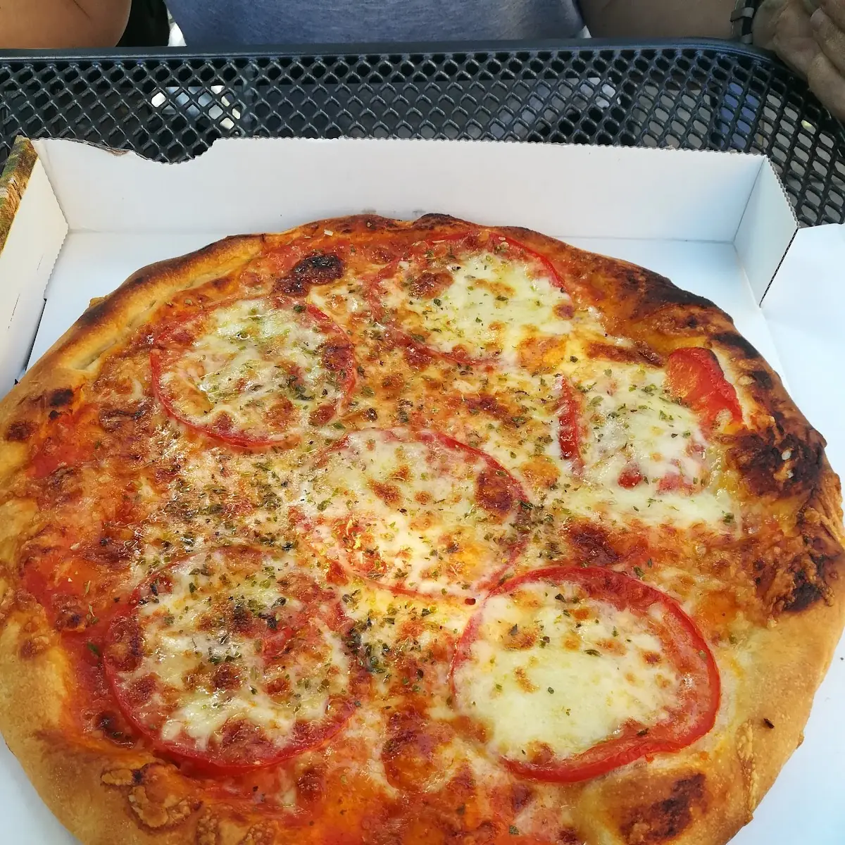 Pizza Caprese