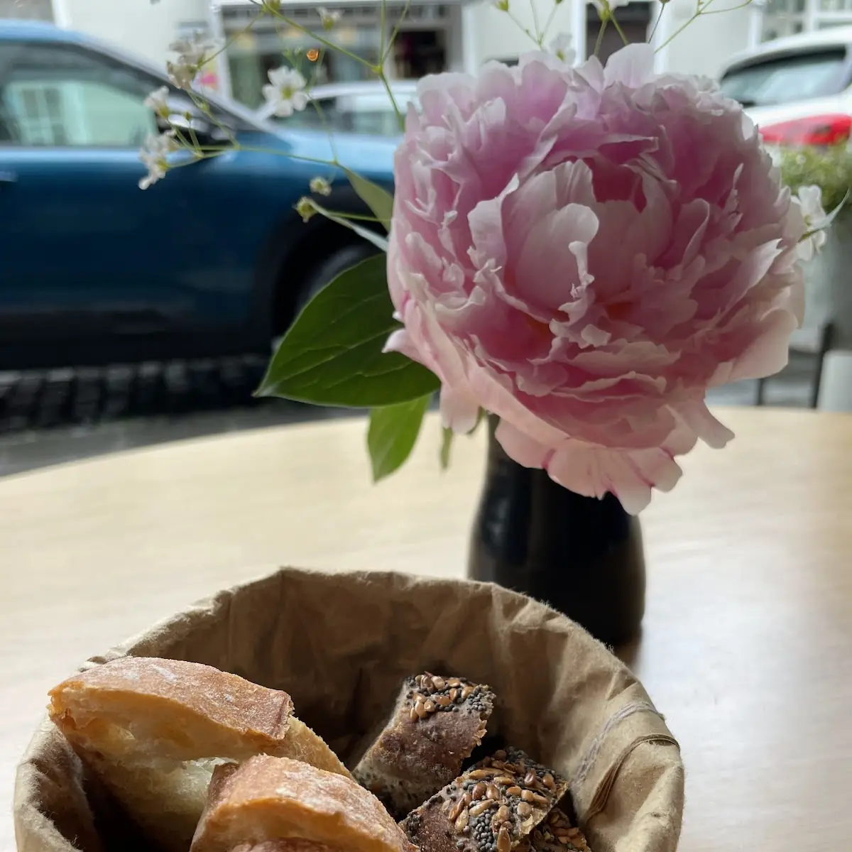 Bread, Savvy Nosh