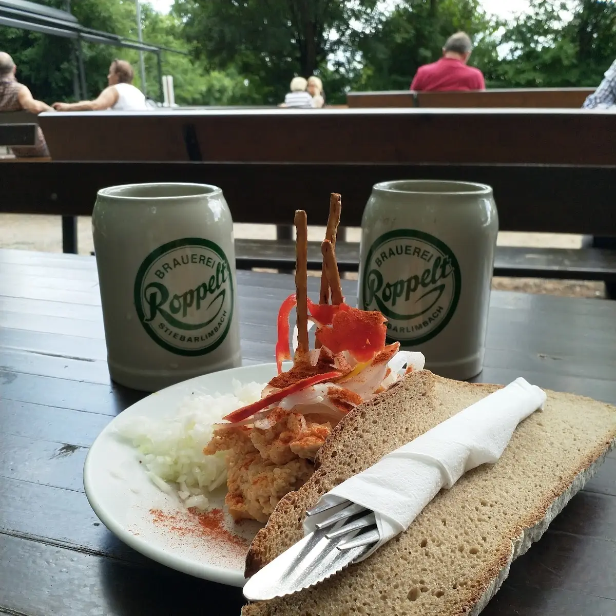 Gerupfter Mit Brot