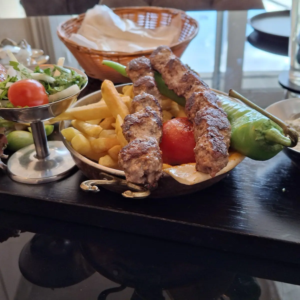 Mit Pommes