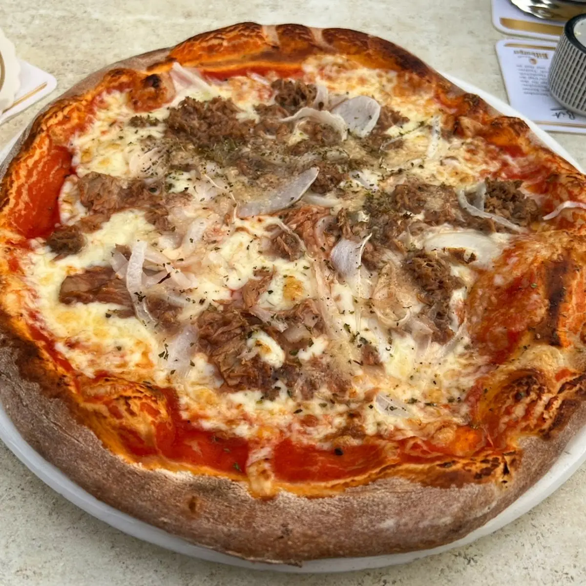 Thunfisch Pizza