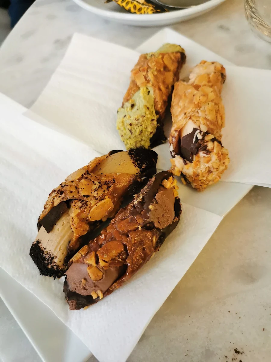 Cannoli