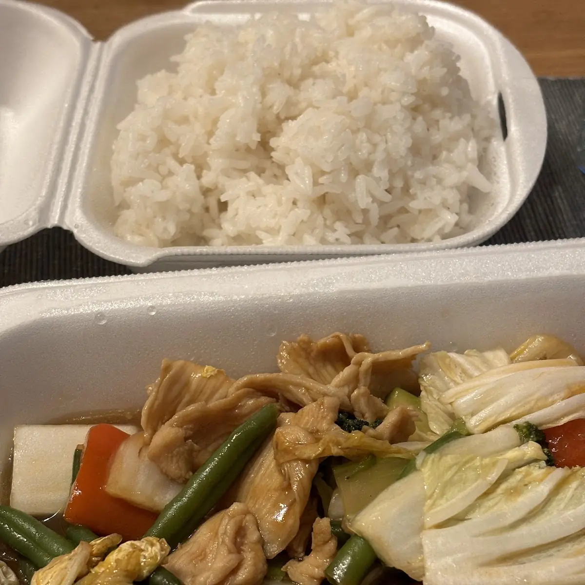 Hähnchen Mit Gemüse